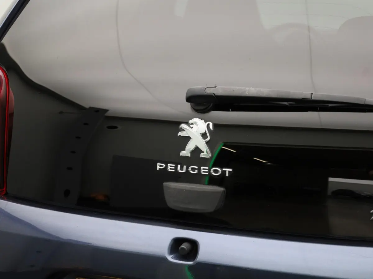 1.0 e-VTi Active | Airconditioning | Bluetooth | Elektrische Ramen |