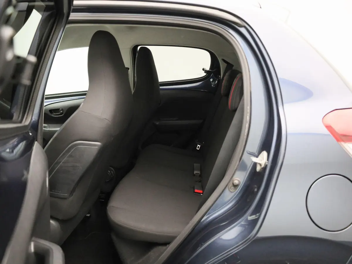 1.0 e-VTi Active | Airconditioning | Bluetooth | Elektrische Ramen |