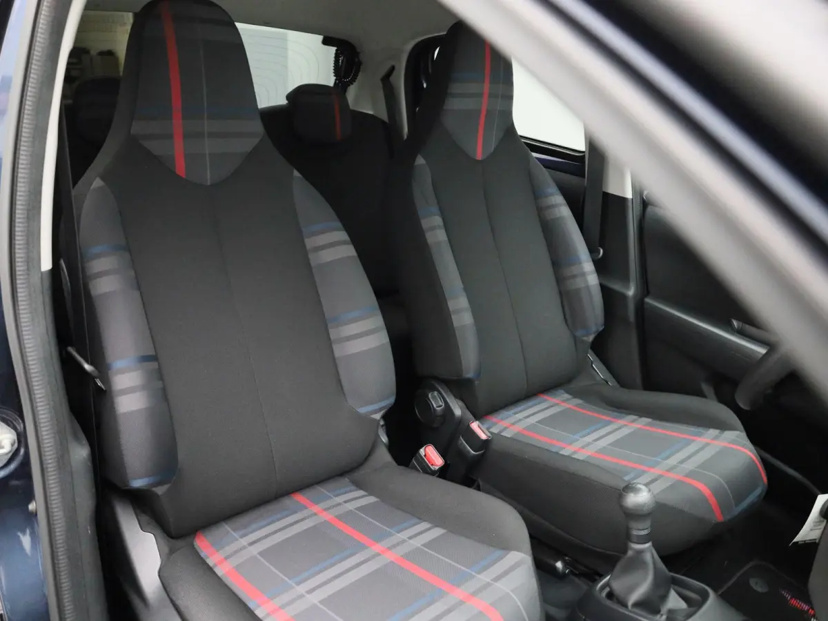 1.0 e-VTi Active | Airconditioning | Bluetooth | Elektrische Ramen |