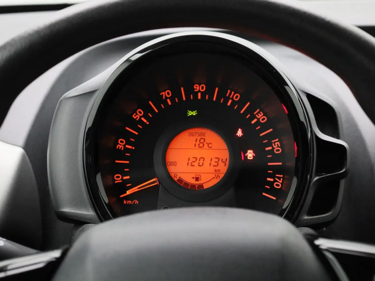 1.0 e-VTi Active | Airconditioning | Bluetooth | Elektrische Ramen |