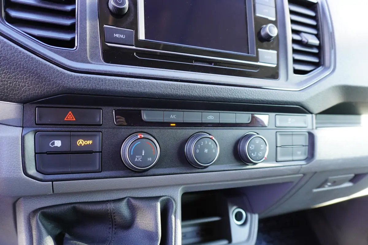 140pk L3H3/L2H2 Trekhaak Cruise control Airco 3-zits Camera Apple Carplay
