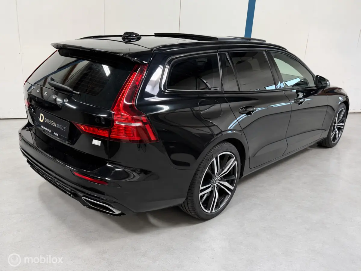 2.0 T6 Recharge AWD R-Design PANO/BTW/LEER