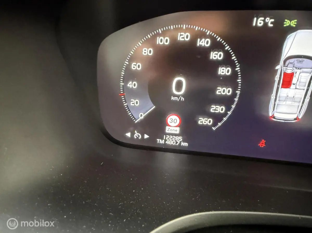 2.0 T6 Recharge AWD R-Design PANO/BTW/LEER