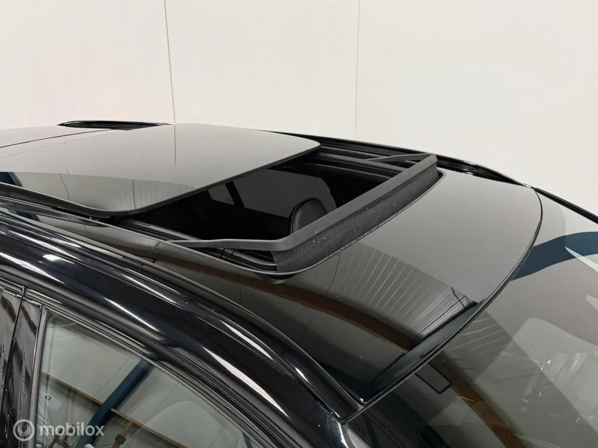2.0 T6 Recharge AWD R-Design PANO/BTW/LEER
