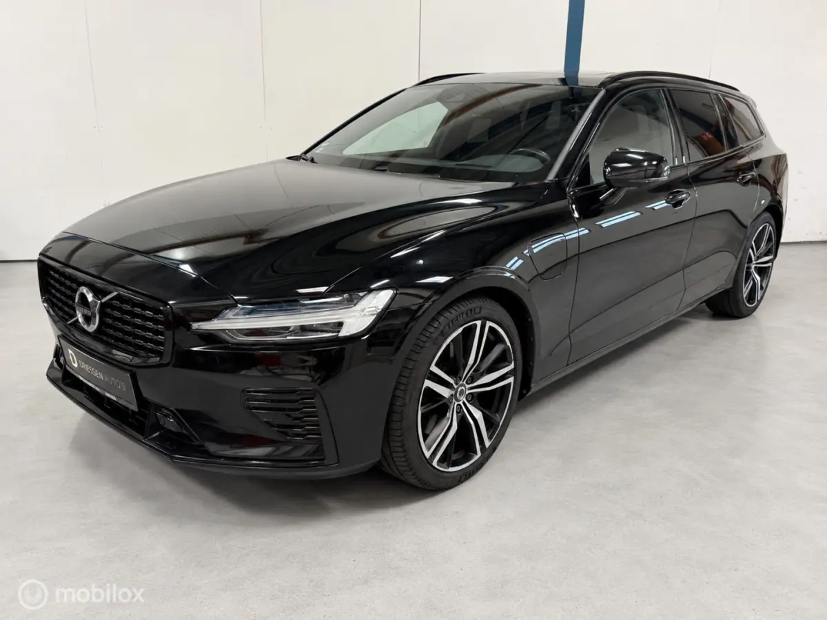 2.0 T6 Recharge AWD R-Design PANO/BTW/LEER