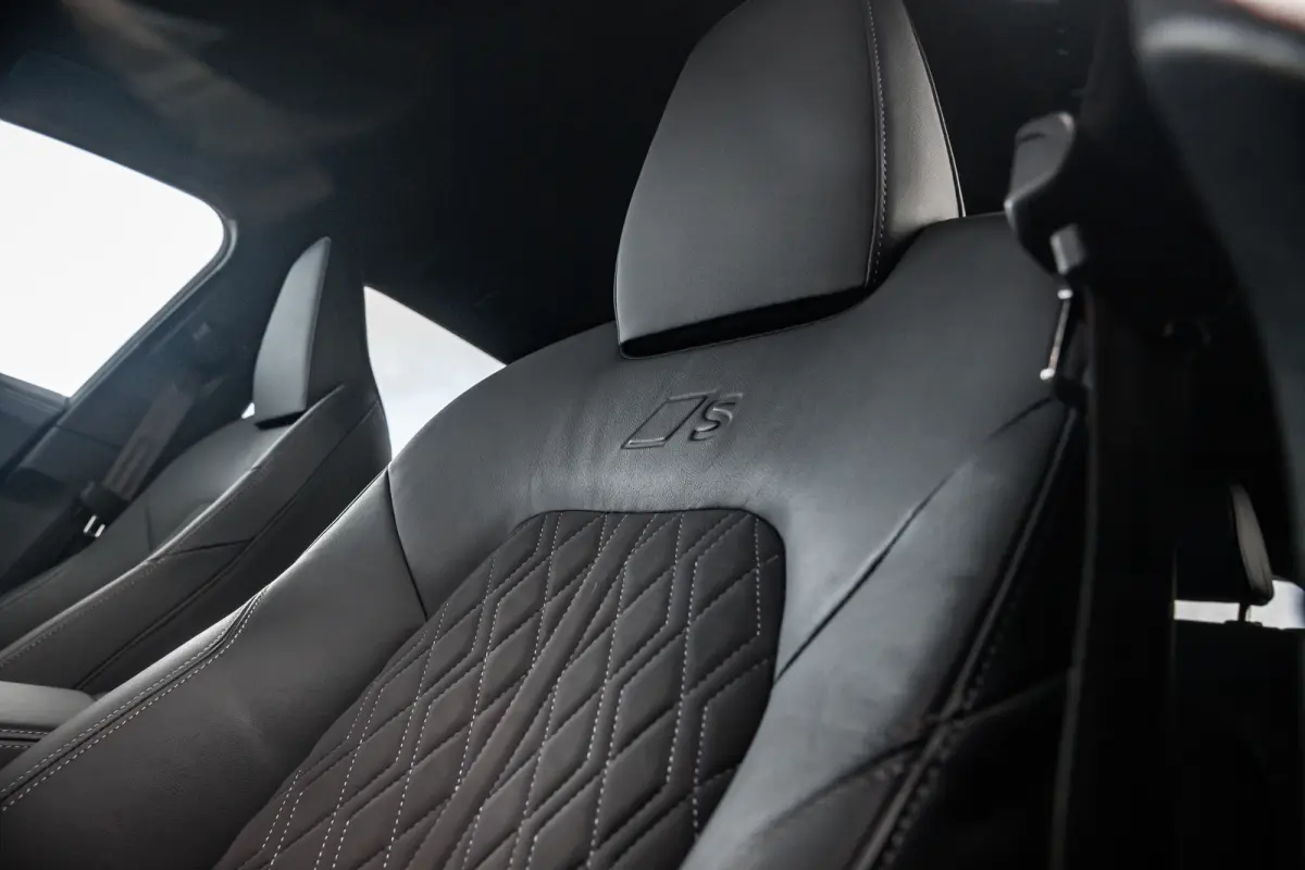 Avant 2.0 quattro S edition | Techniek pakket | Trekhaak | Sportstoel-S |