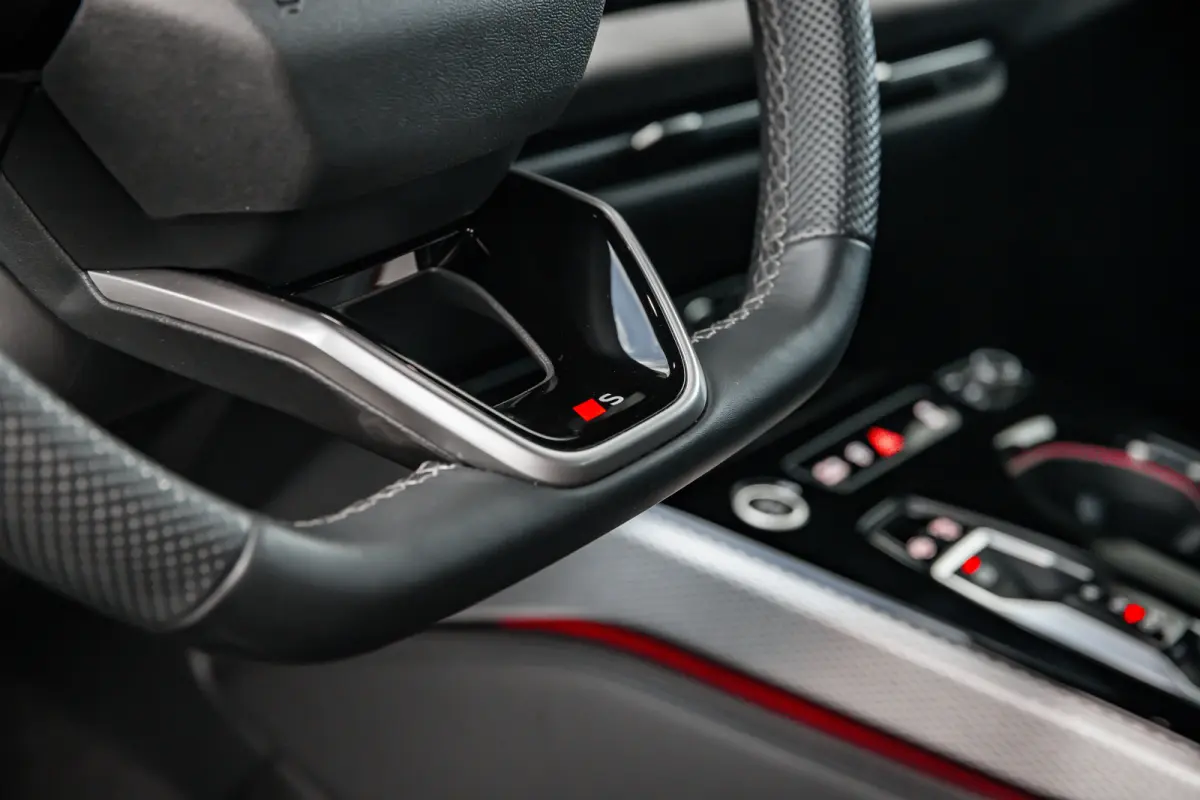 Avant 2.0 quattro S edition | Techniek pakket | Trekhaak | Sportstoel-S |