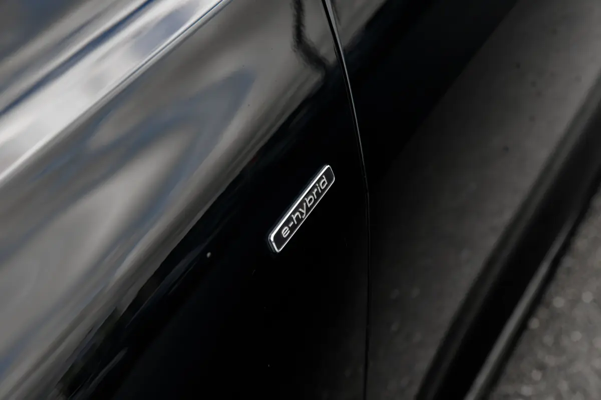 Avant 2.0 quattro S edition | Techniek pakket | Trekhaak | Sportstoel-S |