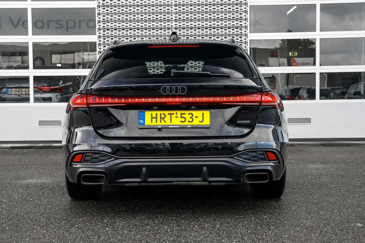 Avant 2.0 quattro S edition | Techniek pakket | Trekhaak | Sportstoel-S |