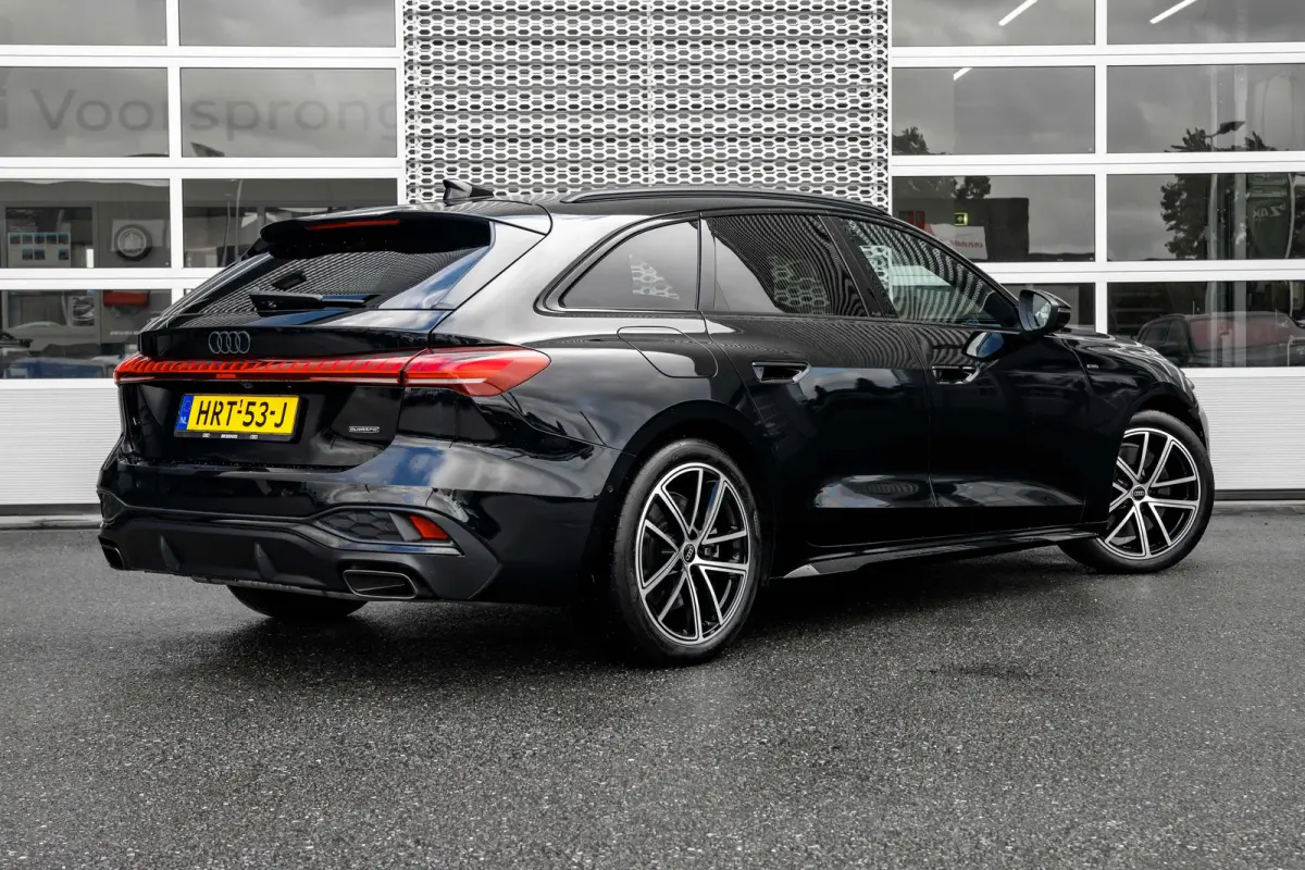 Avant 2.0 quattro S edition | Techniek pakket | Trekhaak | Sportstoel-S |