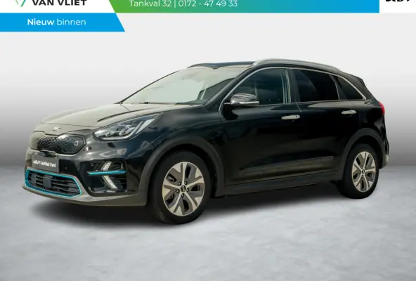 DynamicPlusLine 64 kWh |Stoel en stuurverwarming | Schuif/-kanteldak | Achteruitrijcamera | Navigatie | Carplay | PDC voor & achter | Achteruitrijcamera