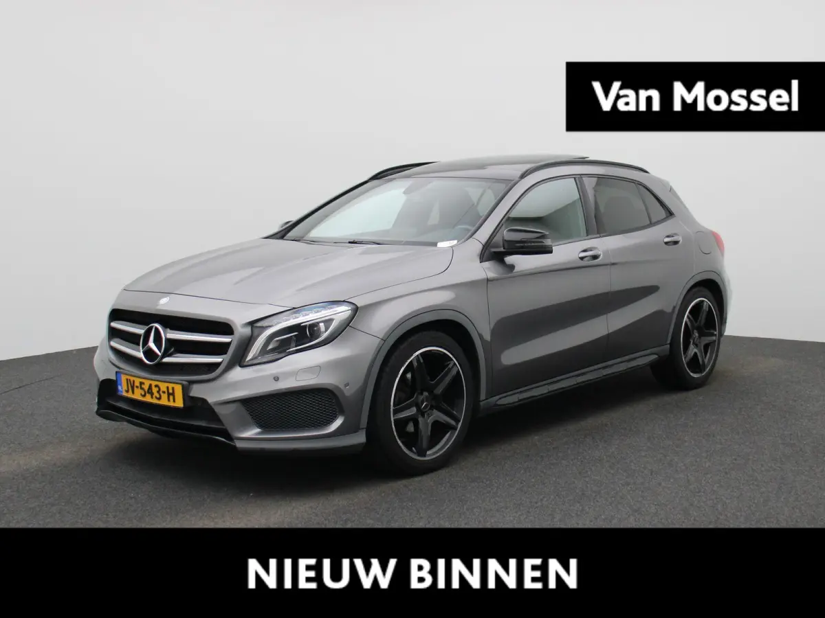180 Ambition | Automaat | Panoramadak | Stoelverwarming | Navigatie | Parkeersensoren |