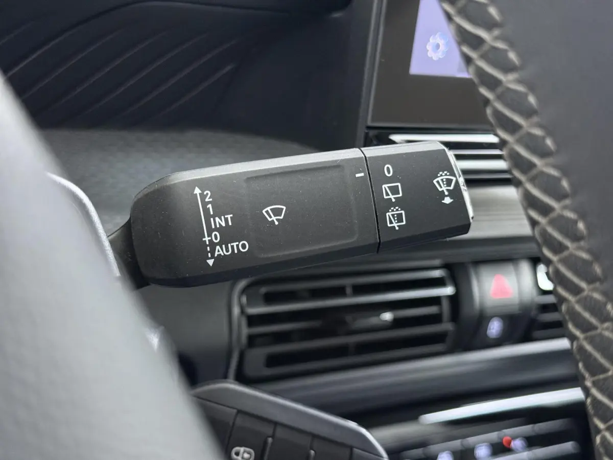 Max 113pk 44 kWh | 3-Fase | Navigatie | Camera | Parkeersensoren | Cruise control | Automatische airco | Lichtmetalen velgen | Apple Carplay en Android auto draadloos