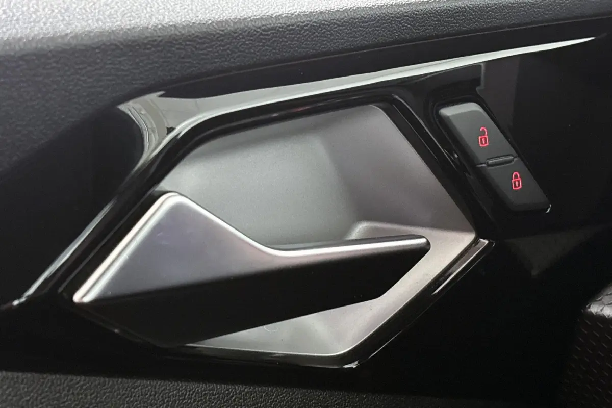 30 TFSI Advanced epic Apple Carplay Airco Parkeersensoren