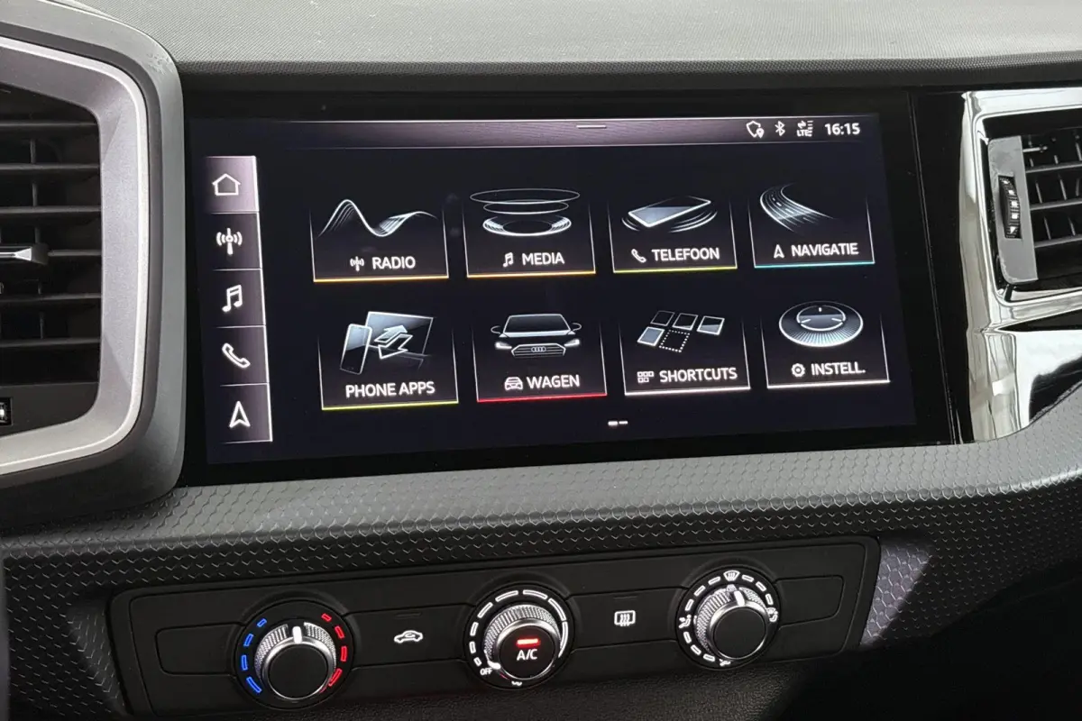 30 TFSI Advanced epic Apple Carplay Airco Parkeersensoren