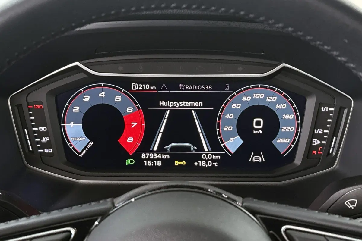 30 TFSI Advanced epic Apple Carplay Airco Parkeersensoren
