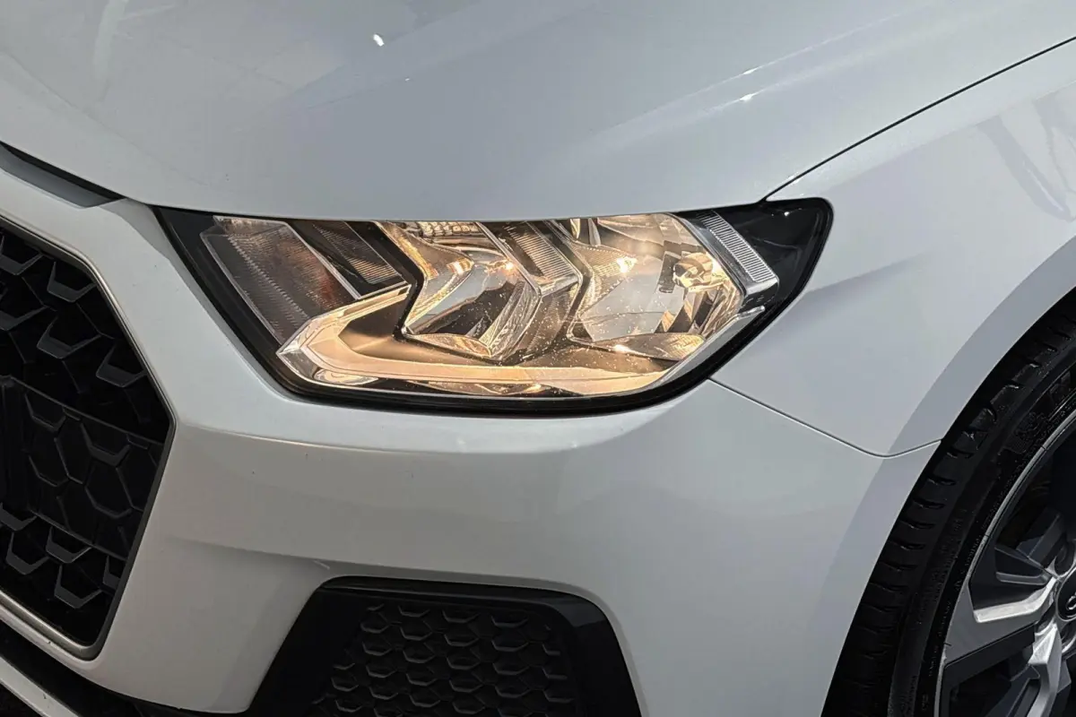30 TFSI Advanced epic Apple Carplay Airco Parkeersensoren