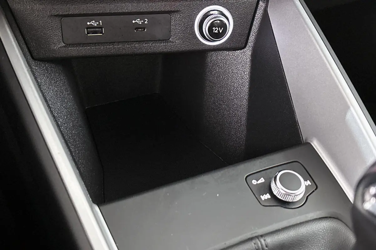 30 TFSI Advanced epic Apple Carplay Airco Parkeersensoren