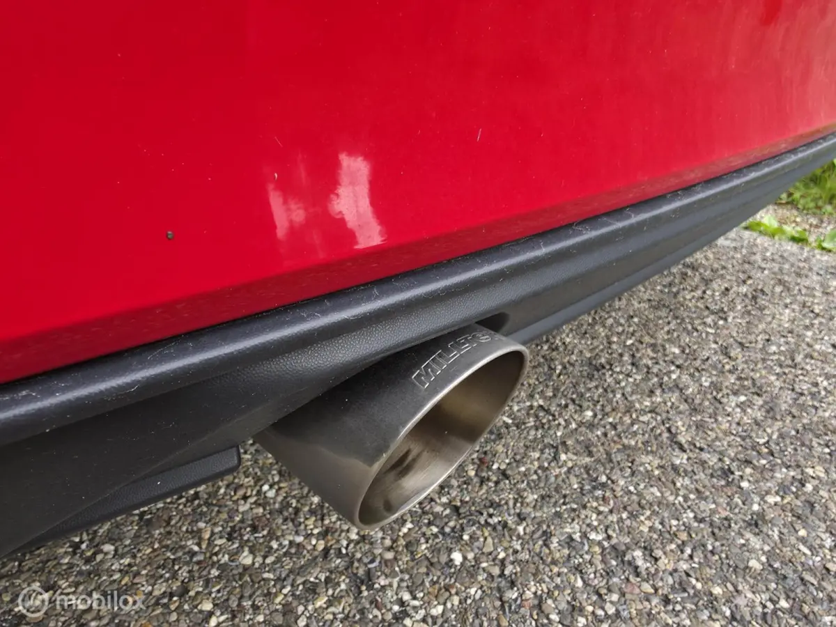 Up! 1.0 TSI GTI / Milltek / Stoelverwarming / PDC