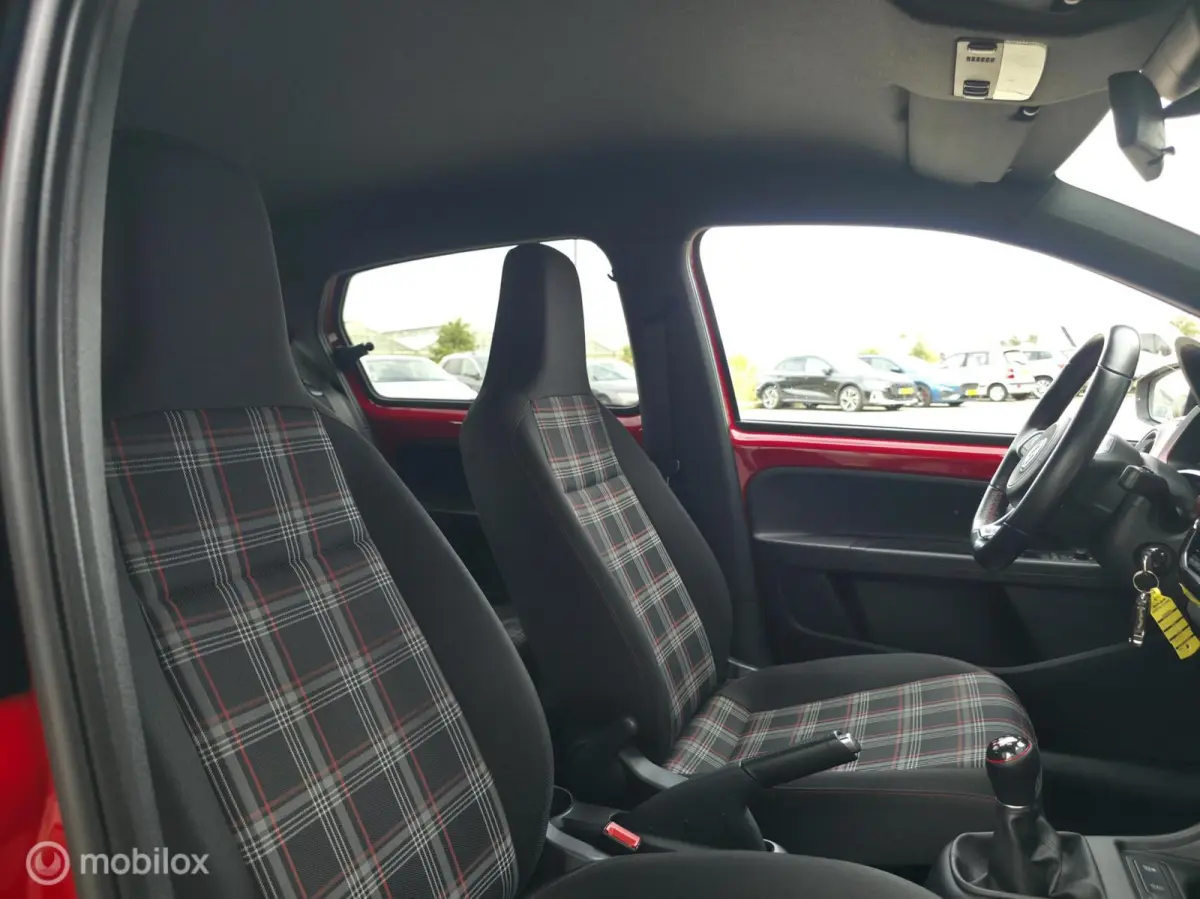 Up! 1.0 TSI GTI / Milltek / Stoelverwarming / PDC