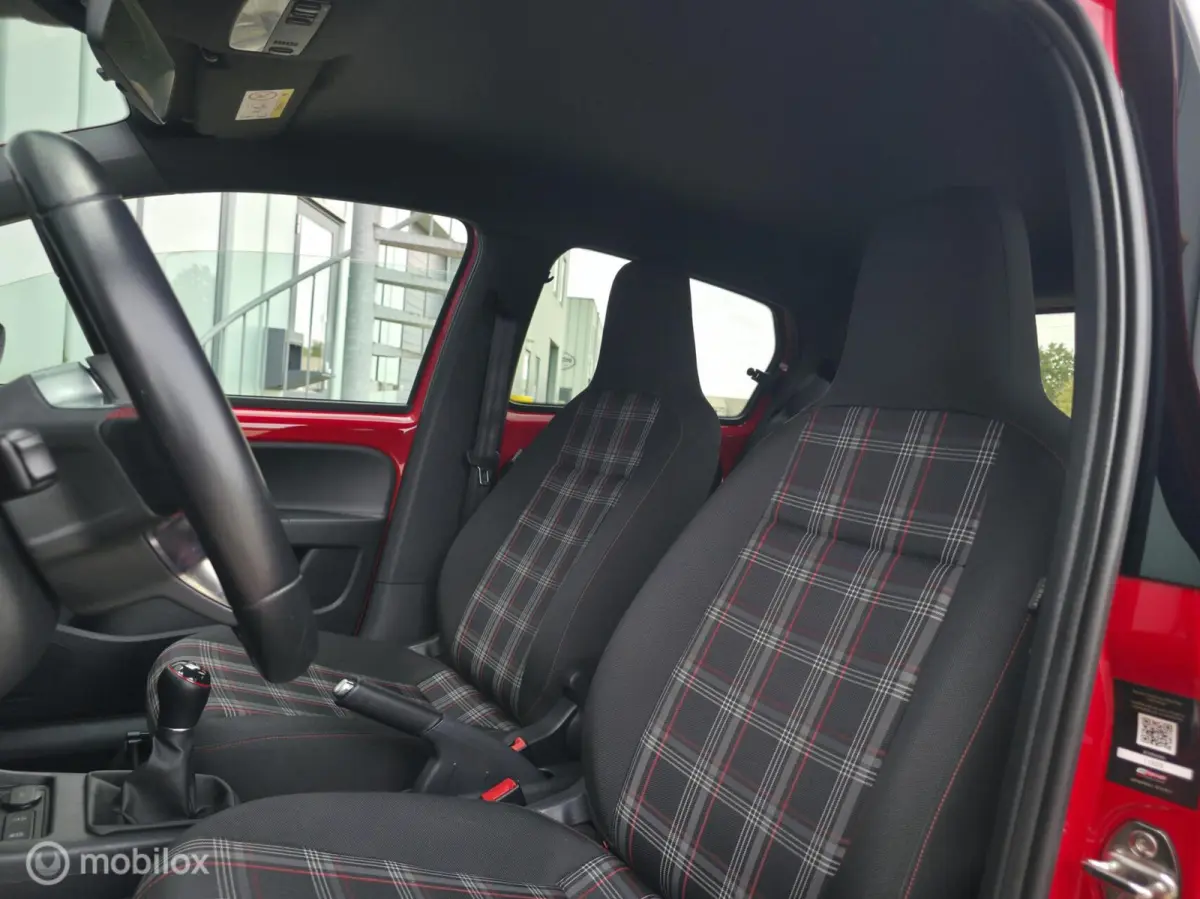 Up! 1.0 TSI GTI / Milltek / Stoelverwarming / PDC