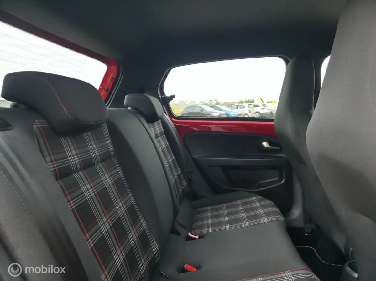 Up! 1.0 TSI GTI / Milltek / Stoelverwarming / PDC