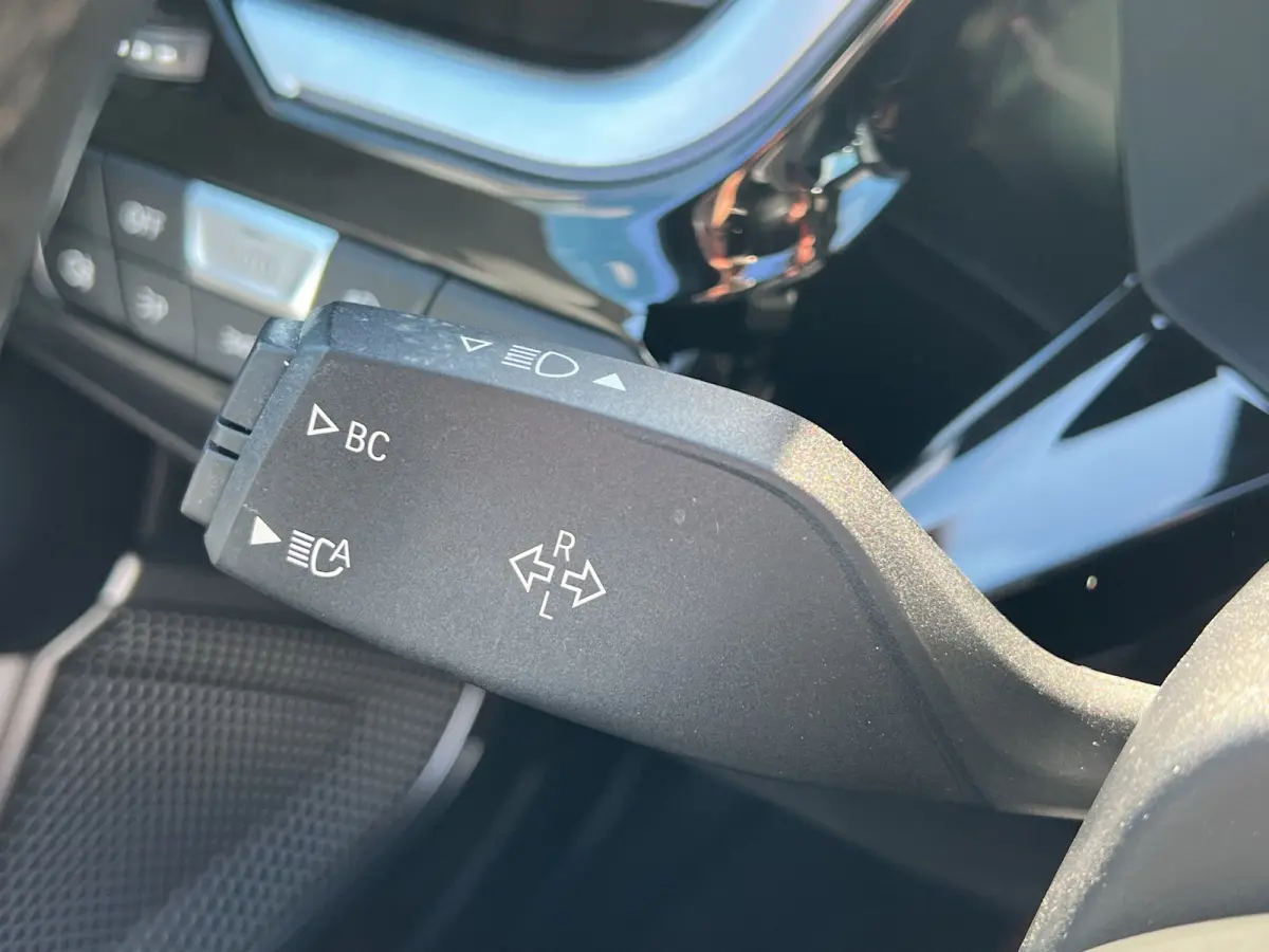 sDrive20i 197pk High Executive M-Sport | 19-inch velgen | Harman/Kardon Audio | DAB | Stoel/Stuurverwarming | Camera | Keyless Entry | Carplay | Leder | Navigatie | LED | Adaptive Cruise