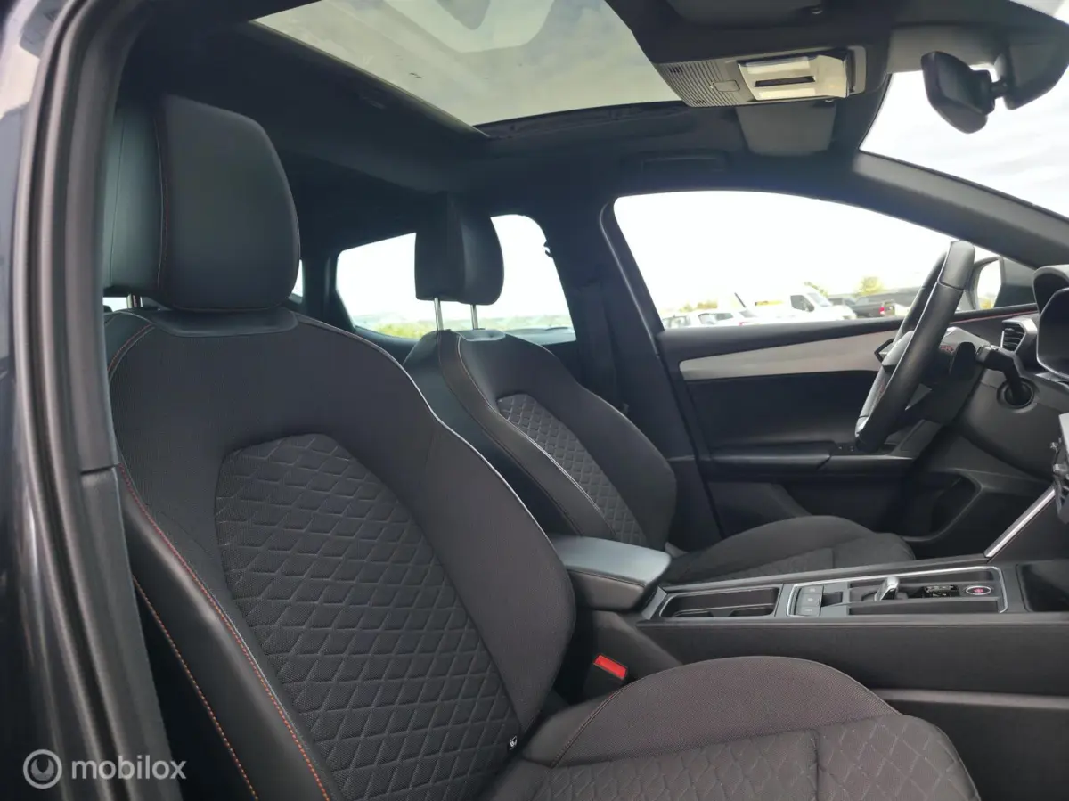 1.5 eTSI FR / Pano / Camera / Carplay / Sfeerverl.