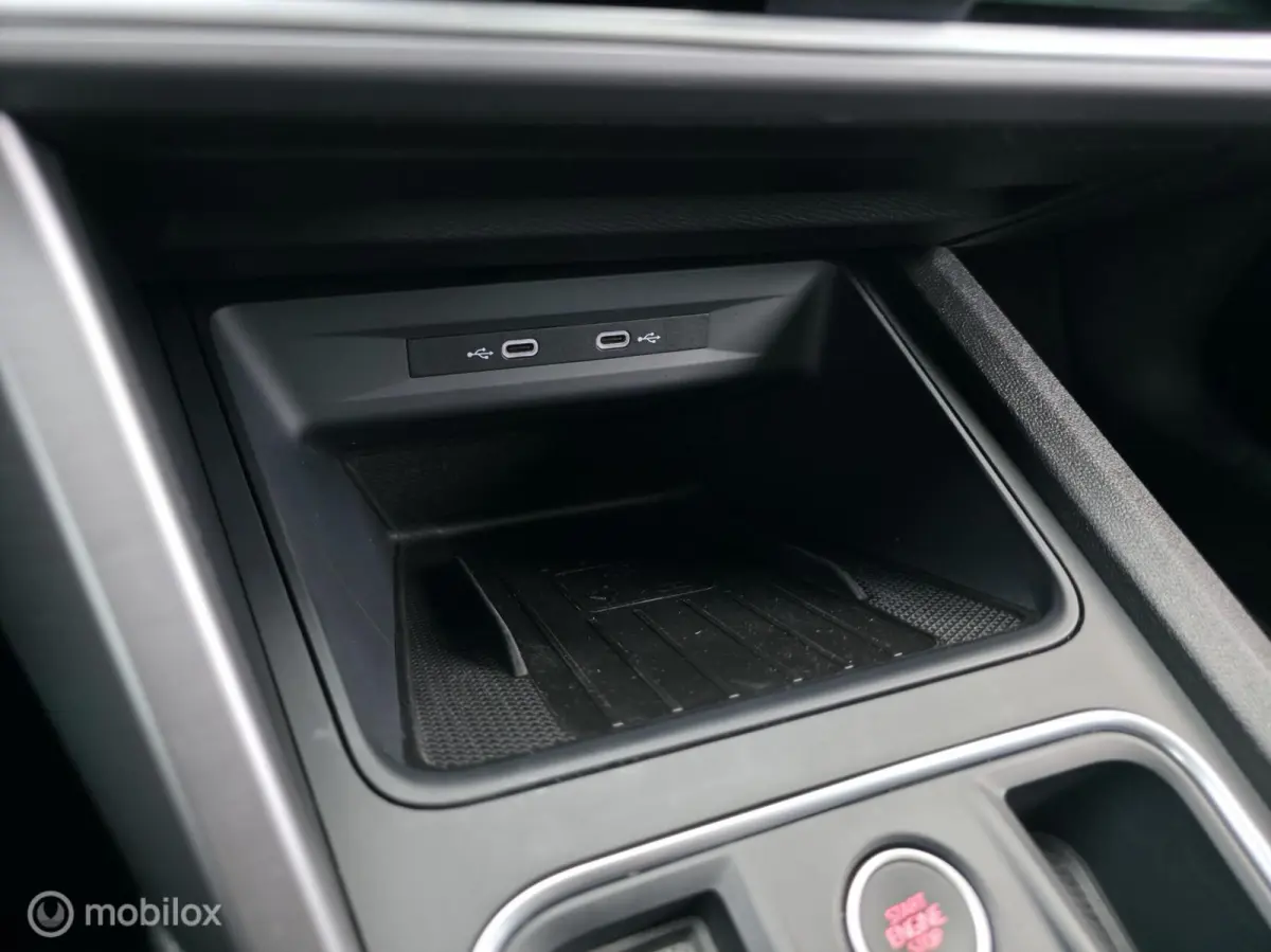 1.5 eTSI FR / Pano / Camera / Carplay / Sfeerverl.