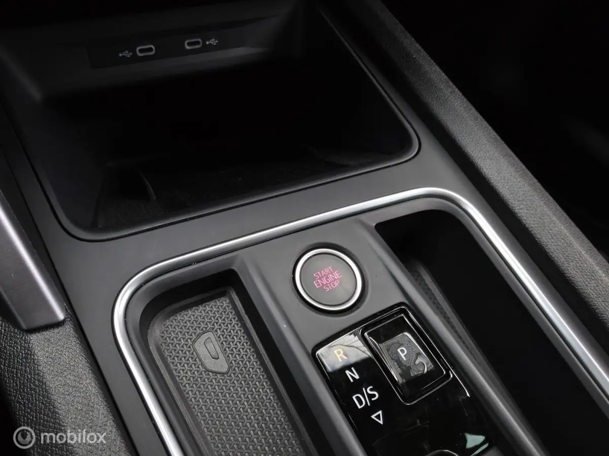 1.5 eTSI FR / Pano / Camera / Carplay / Sfeerverl.