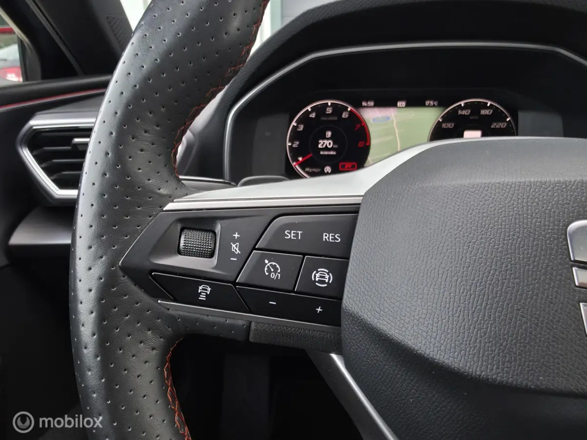 1.5 eTSI FR / Pano / Camera / Carplay / Sfeerverl.