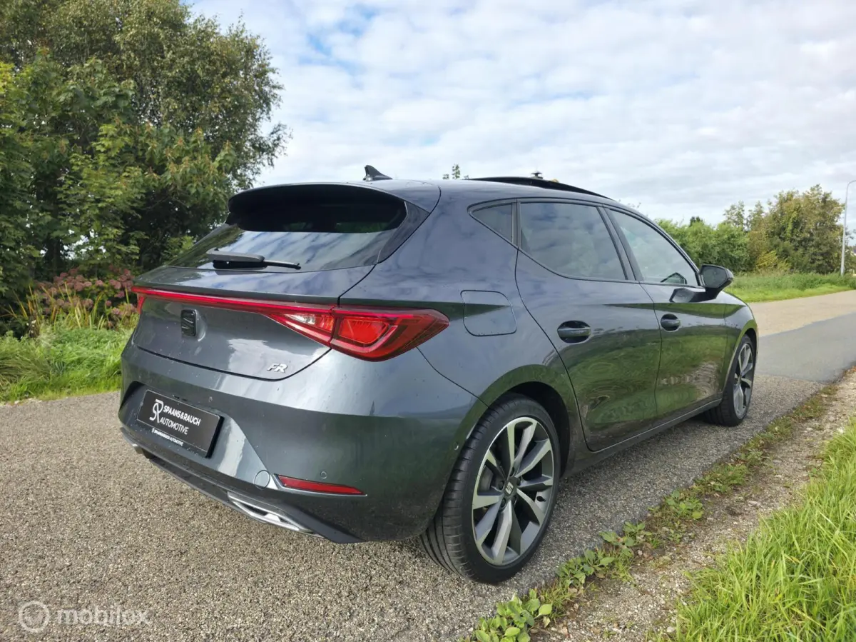 1.5 eTSI FR / Pano / Camera / Carplay / Sfeerverl.
