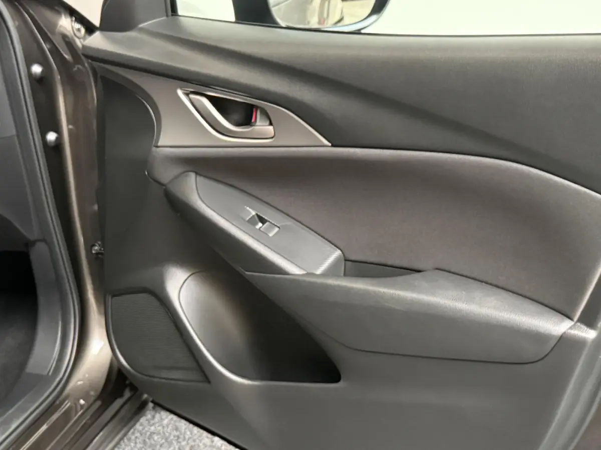 2.0 SkyActiv-G 120 TS+ AUTOMAAT | NAVI | STOELVERW