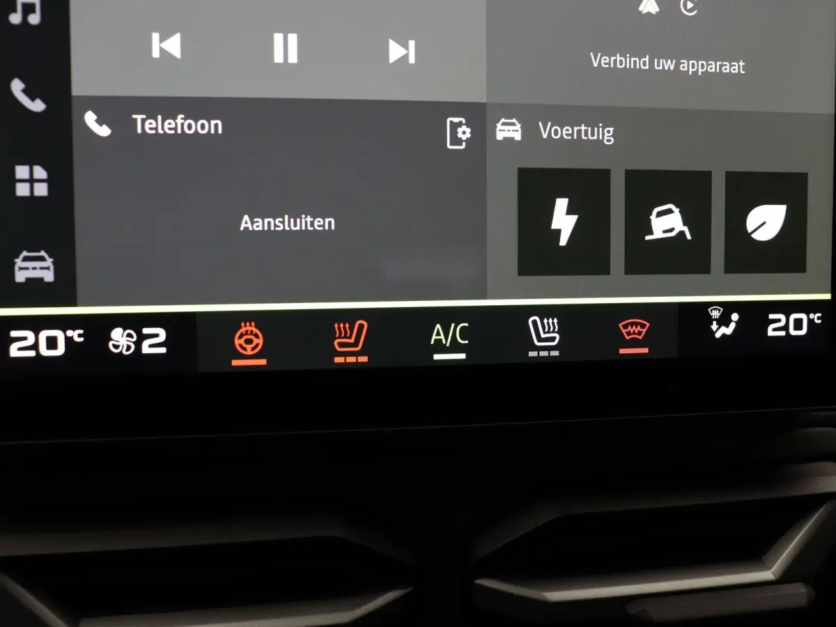 1.8 Hybrid 155 Launch Edition | Trekhaak | Adaptieve cruise control | Elektrisch bedienbare kofferklep | Stoel, stuur en voorruitverwarming |
