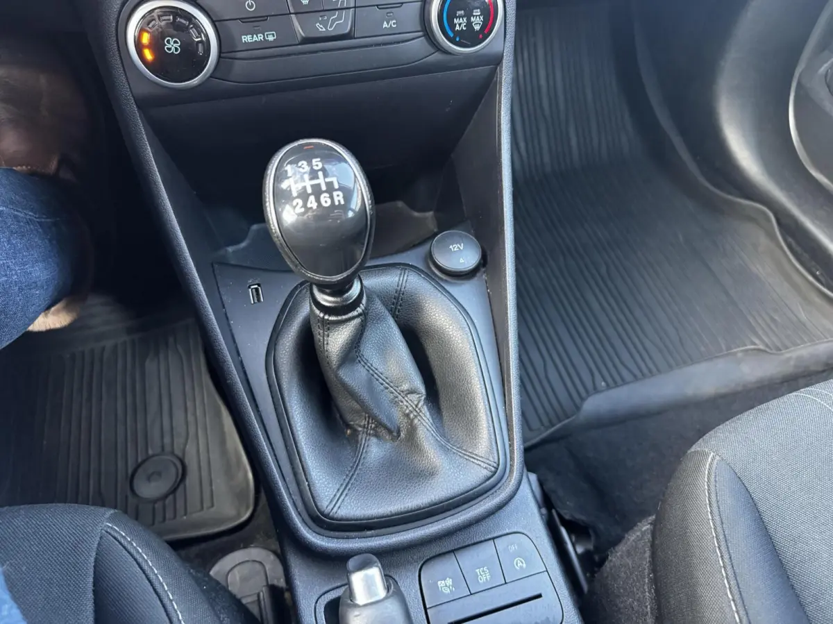 1.0 EcoBoost Connected 5drs