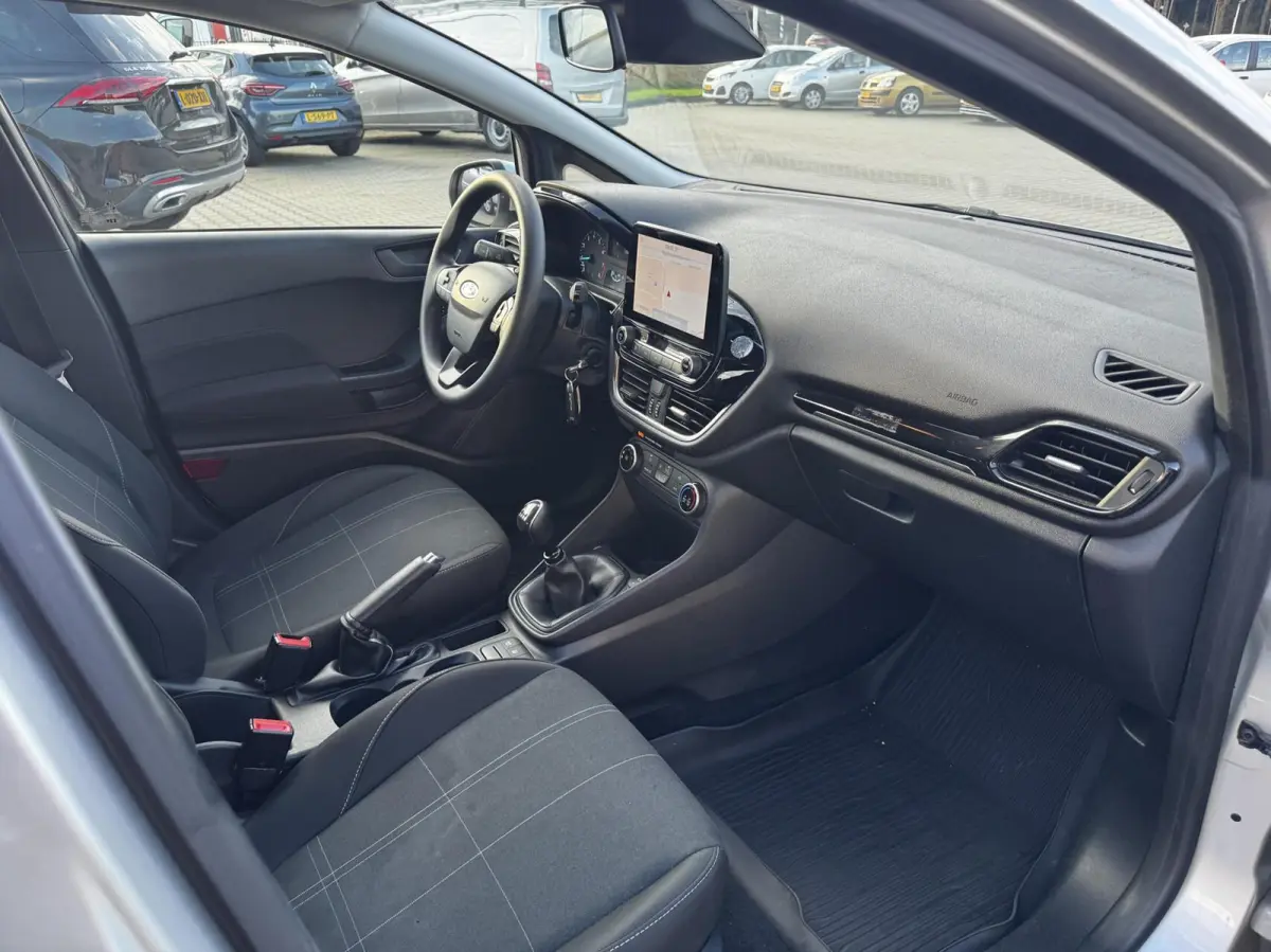 1.0 EcoBoost Connected 5drs