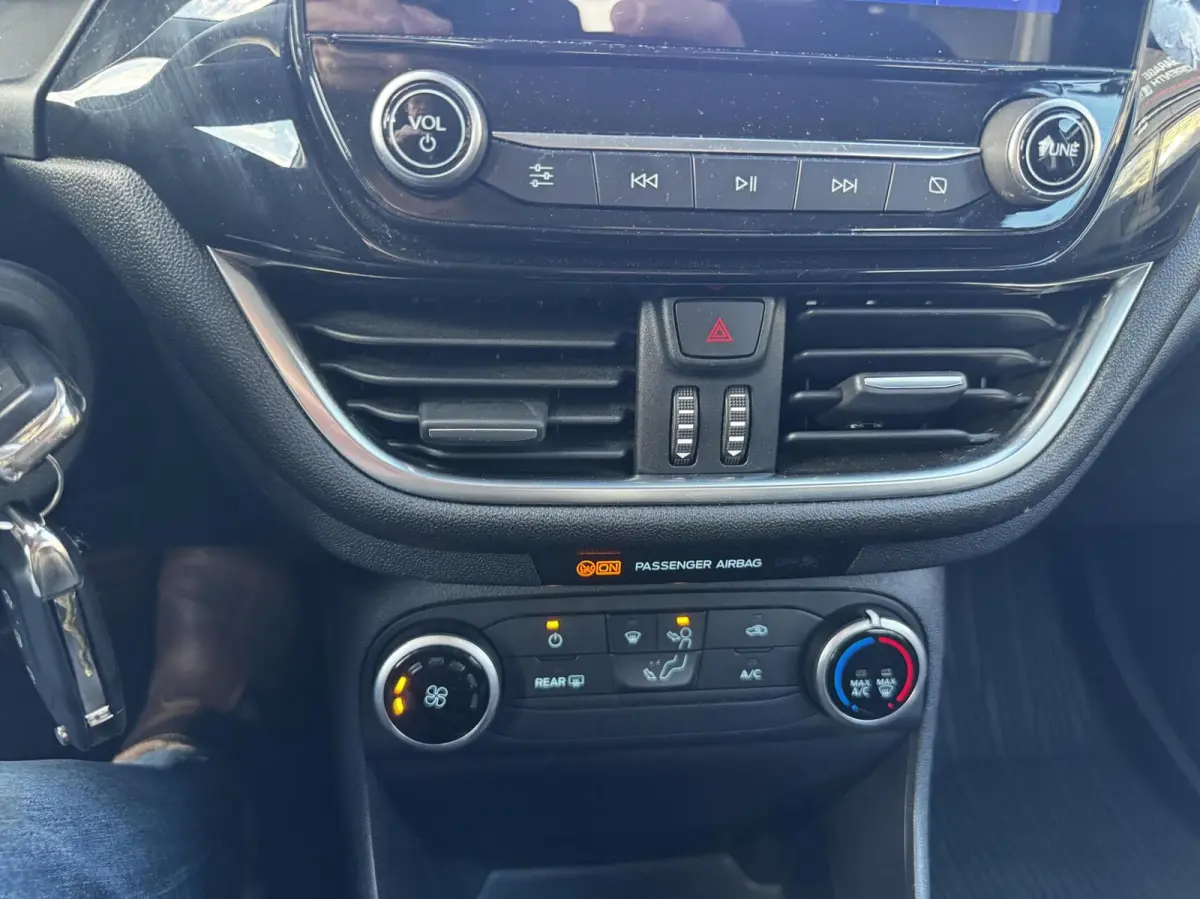 1.0 EcoBoost Connected 5drs