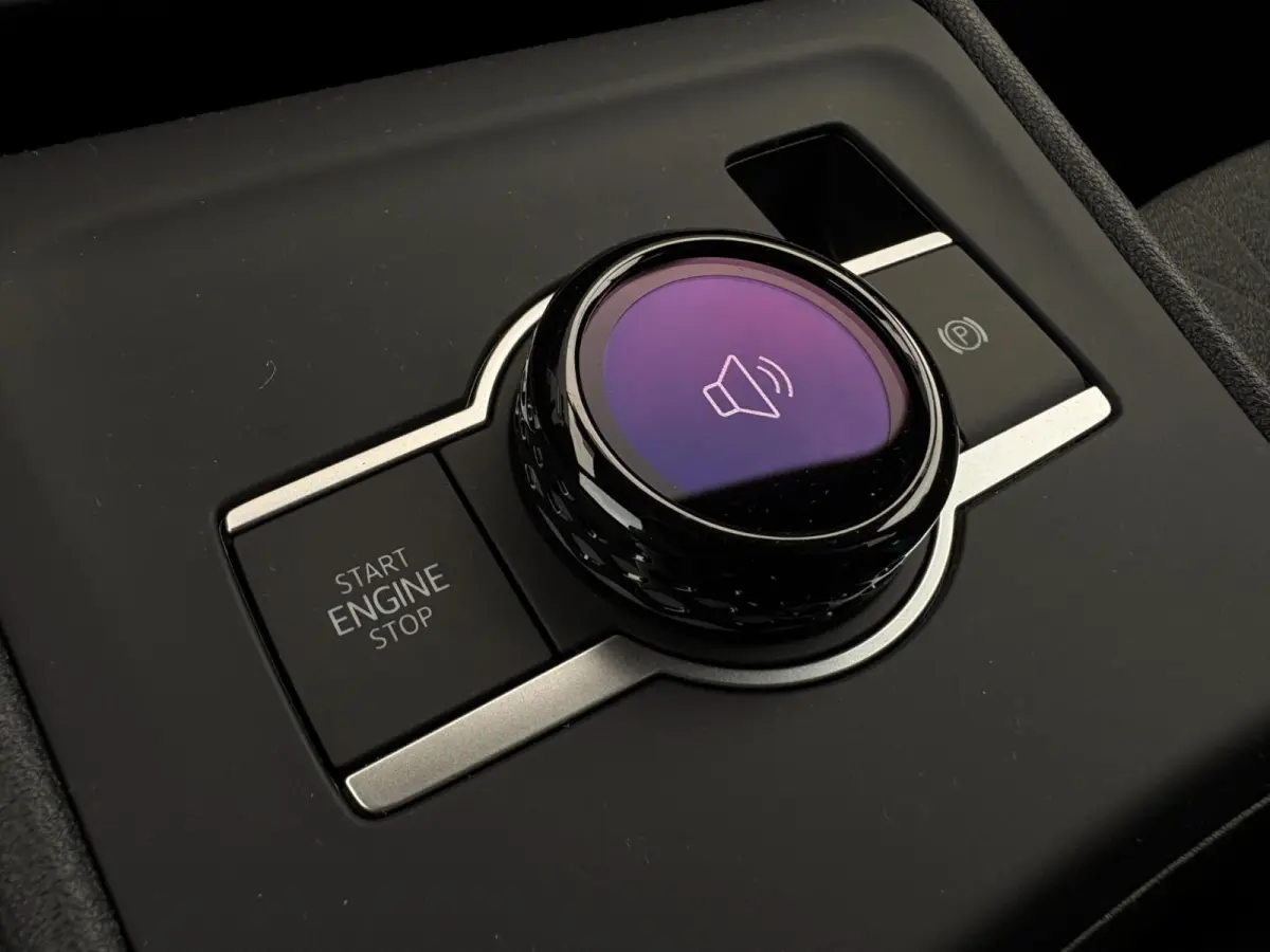 1.5 eHybrid 204pk DSG Life | SoH 98% | Trekhaak | 360 camera | Adaptief Onderstel | App Connect