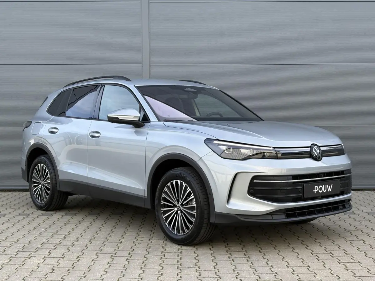 1.5 eHybrid 204pk DSG Life | SoH 98% | Trekhaak | 360 camera | Adaptief Onderstel | App Connect