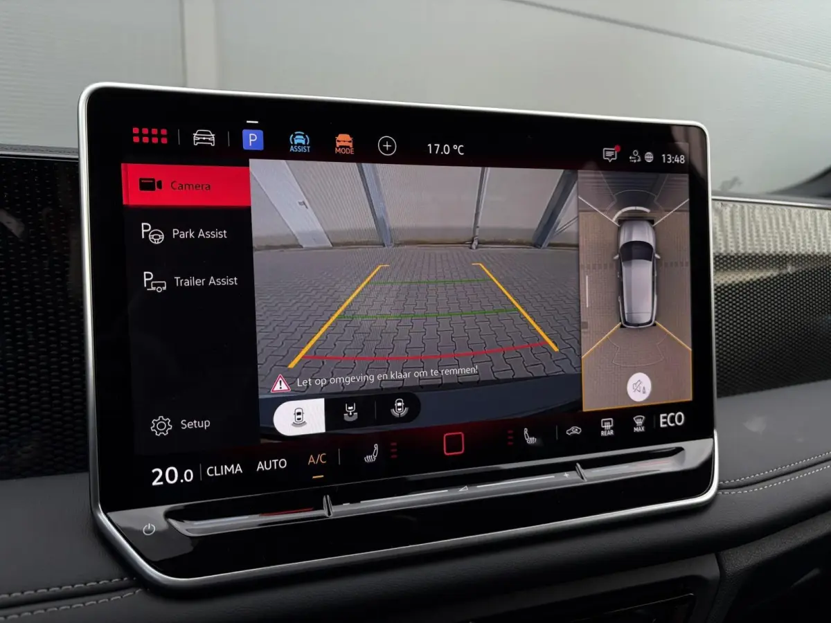 1.5 eHybrid 204pk DSG Life | SoH 98% | Trekhaak | 360 camera | Adaptief Onderstel | App Connect