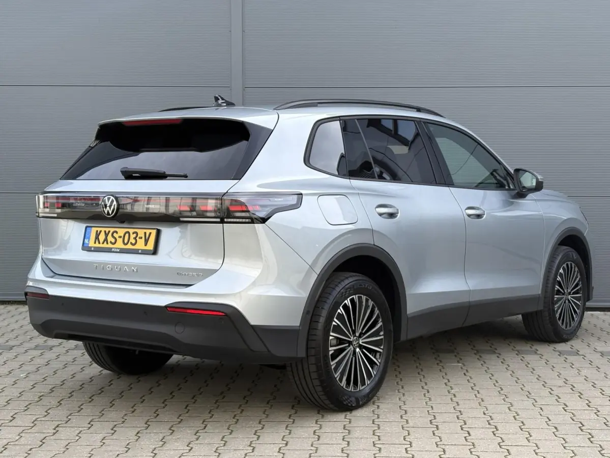 1.5 eHybrid 204pk DSG Life | SoH 98% | Trekhaak | 360 camera | Adaptief Onderstel | App Connect