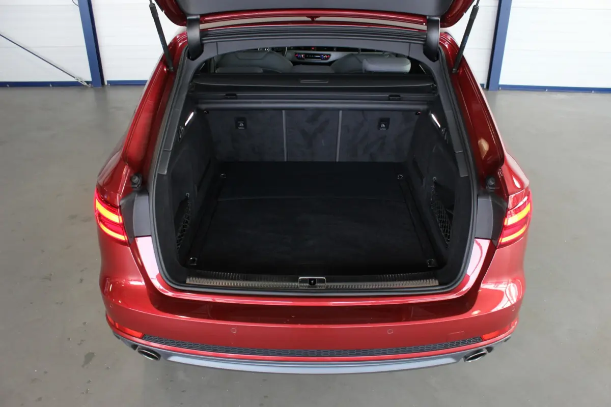 2.0 TFSI MHEV S-Line Edition 1e eigenaar | Adapt. Cruise | Trekhaak | Camera | Stoel/Stuurverw. | Bluetooth | 18" LMV | PDC V+A