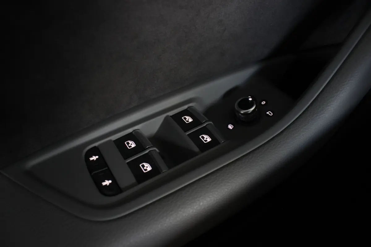 2.0 TFSI MHEV S-Line Edition 1e eigenaar | Adapt. Cruise | Trekhaak | Camera | Stoel/Stuurverw. | Bluetooth | 18" LMV | PDC V+A