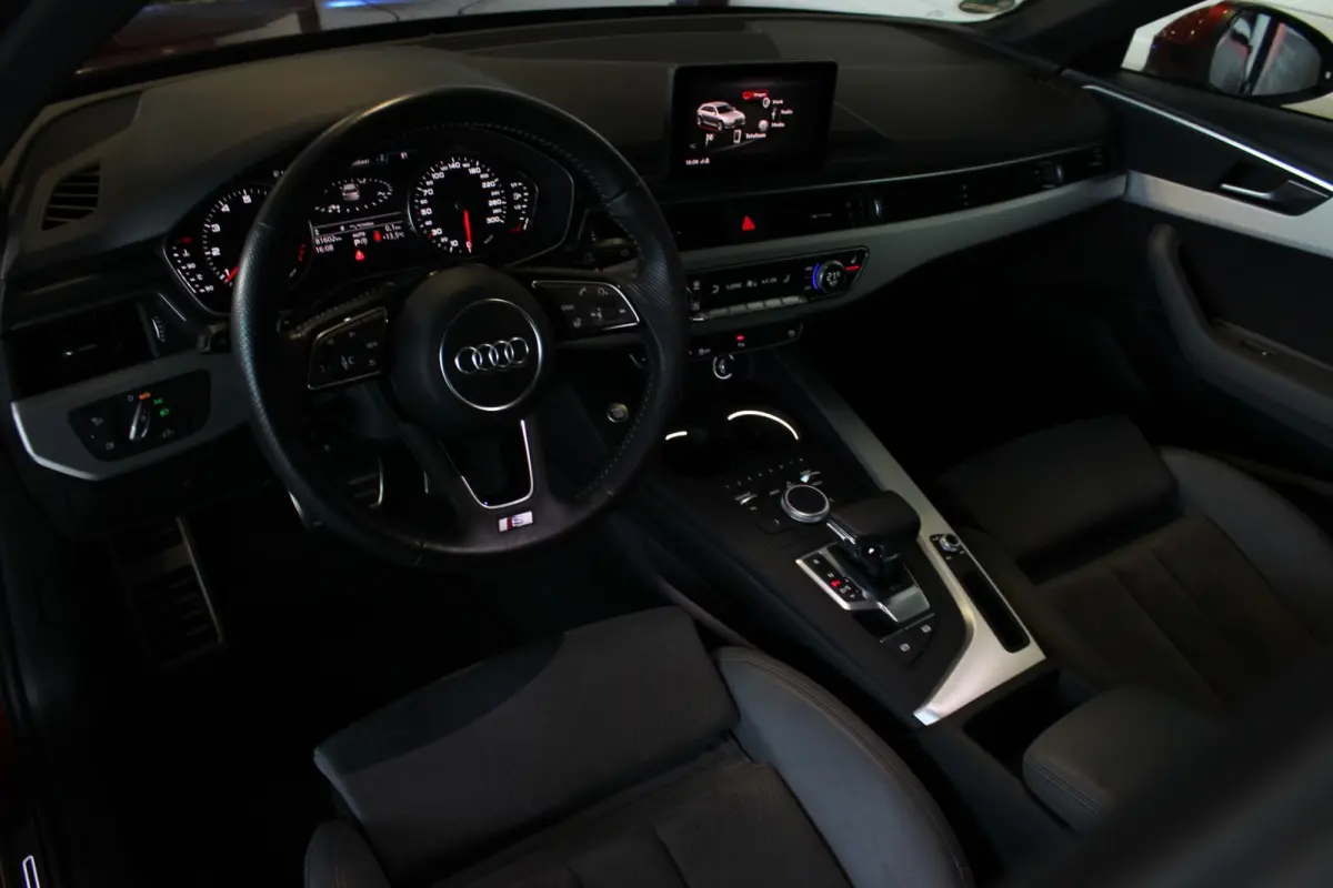 2.0 TFSI MHEV S-Line Edition 1e eigenaar | Adapt. Cruise | Trekhaak | Camera | Stoel/Stuurverw. | Bluetooth | 18" LMV | PDC V+A