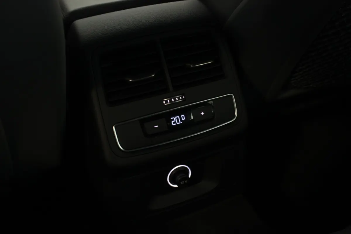 2.0 TFSI MHEV S-Line Edition 1e eigenaar | Adapt. Cruise | Trekhaak | Camera | Stoel/Stuurverw. | Bluetooth | 18" LMV | PDC V+A