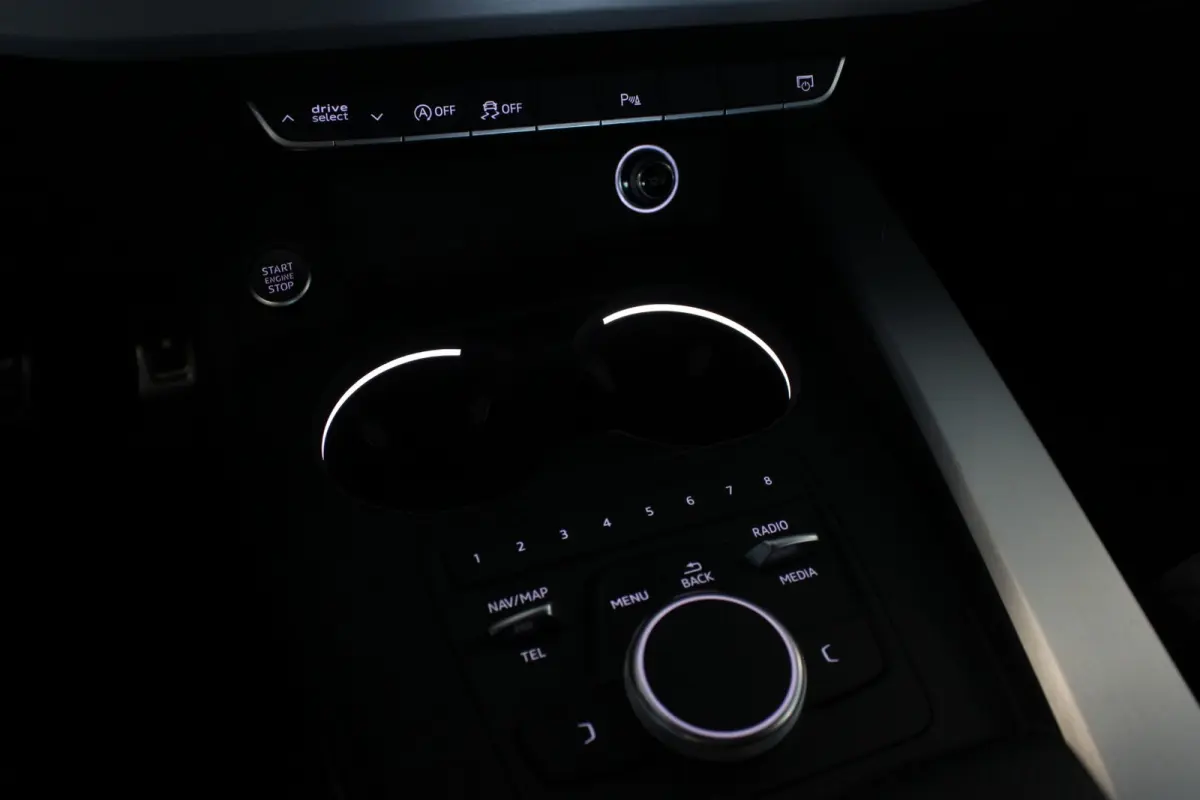 2.0 TFSI MHEV S-Line Edition 1e eigenaar | Adapt. Cruise | Trekhaak | Camera | Stoel/Stuurverw. | Bluetooth | 18" LMV | PDC V+A