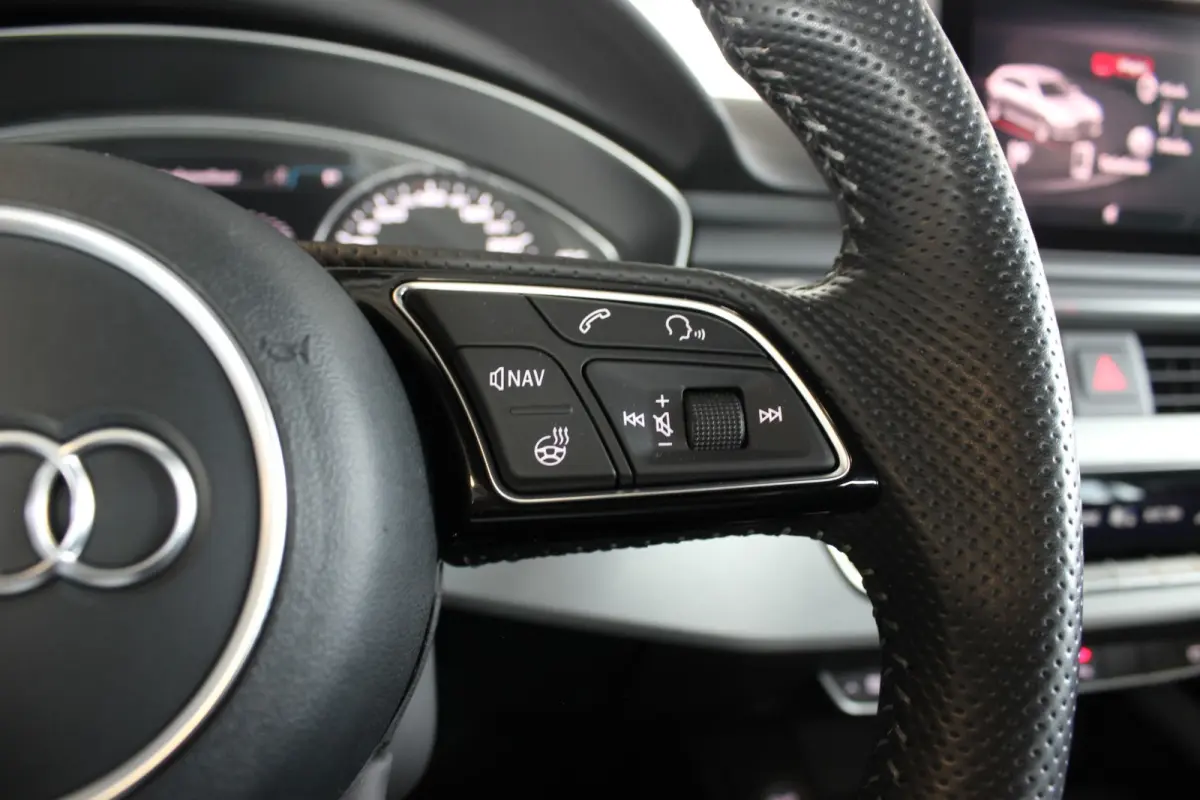 2.0 TFSI MHEV S-Line Edition 1e eigenaar | Adapt. Cruise | Trekhaak | Camera | Stoel/Stuurverw. | Bluetooth | 18" LMV | PDC V+A