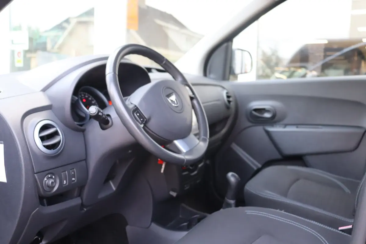 1.2 TCe S&S Stepway, Airco, Cruise, Navi, PDC A, Trekhaak, Prijs Is Rijklaar Inclusief 6 Maanden Garantie