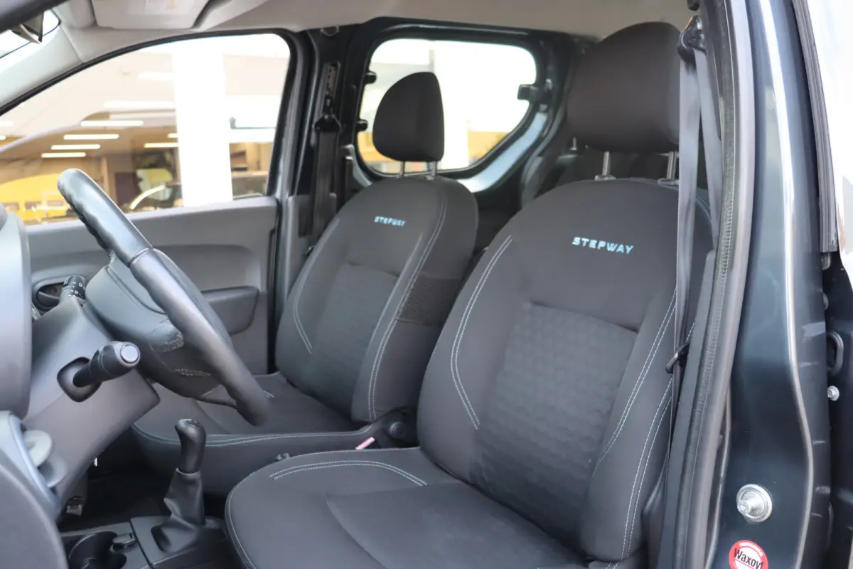 1.2 TCe S&S Stepway, Airco, Cruise, Navi, PDC A, Trekhaak, Prijs Is Rijklaar Inclusief 6 Maanden Garantie
