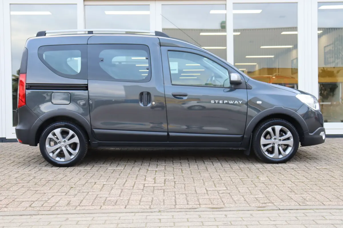 1.2 TCe S&S Stepway, Airco, Cruise, Navi, PDC A, Trekhaak, Prijs Is Rijklaar Inclusief 6 Maanden Garantie